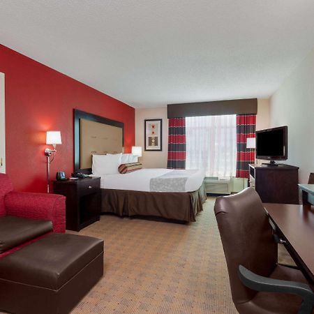 Wingate By Wyndham Macon I-75 Hotel Exterior photo