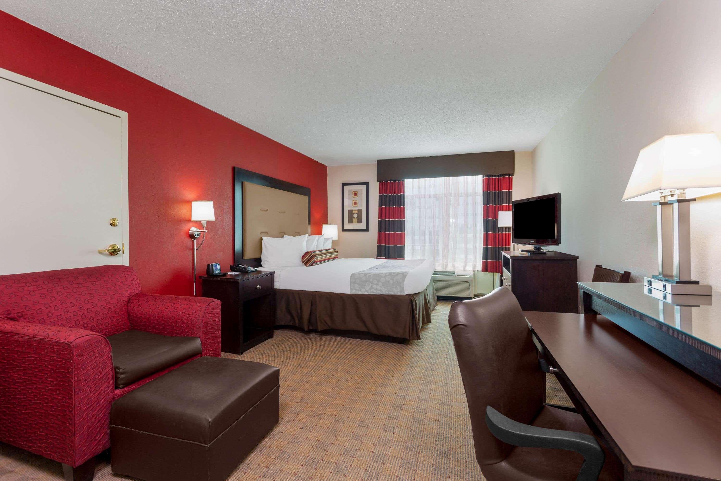 Wingate By Wyndham Macon I-75 Hotel Exterior photo