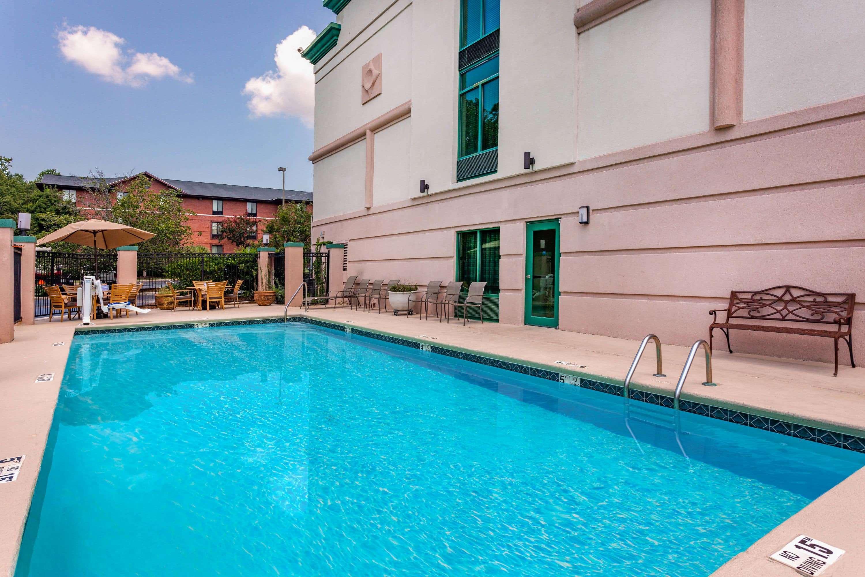Wingate By Wyndham Macon I-75 Hotel Exterior photo